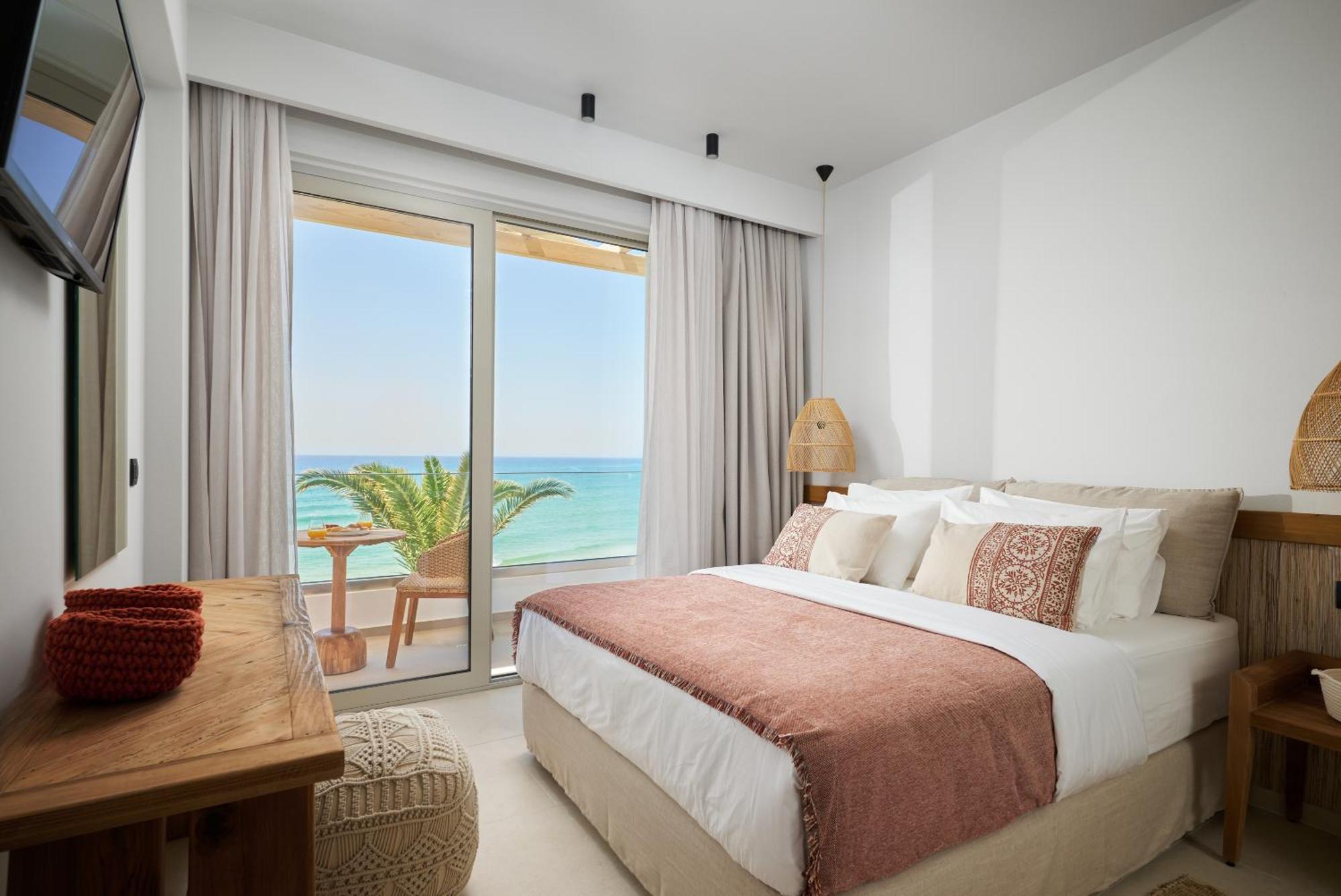 Artemis Aparthotel Makry Gialos  Exterior photo